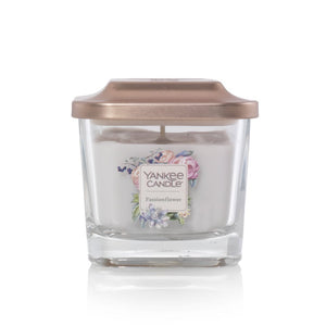 PASSIONFLOWER Small Jar Candle by Yankee Candle